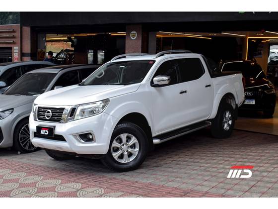 NISSAN FRONTIER 2.3 16V TURBO DIESEL LE CD 4X4 AUTOMÁTICO NISSAN FRONTIER 2.3 16V TURBO DIESEL LE CD 4X4 AUTOMÁTICO